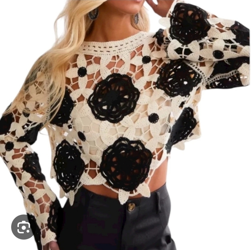 SHEIN Cream and Black Long Sleeve Crochet Bell Sleeve Cover-Up Beachwear Top - Picture 2 of 14